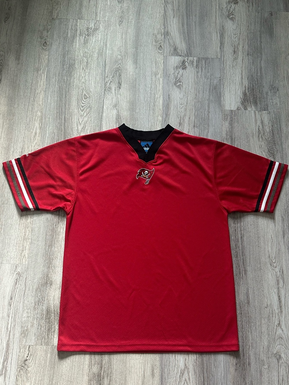 Buccaneers Nbay NFL adidas Red V-Neck Football Jersey M